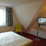 ゲストハウス Aktiv 3*